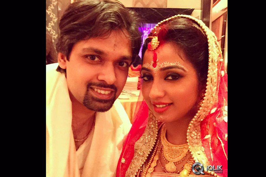 Love-Celebrity-Couples-Photos